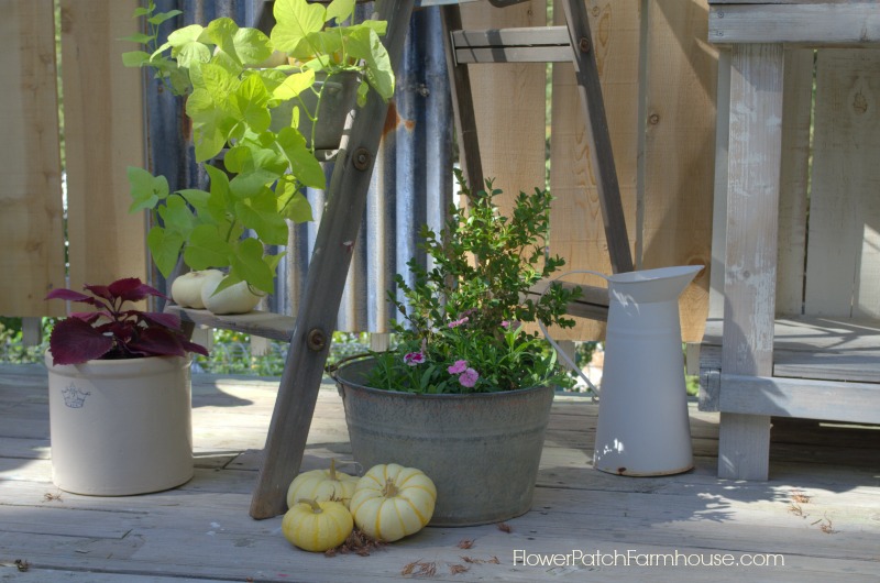 Decorate A Rustic Ladder