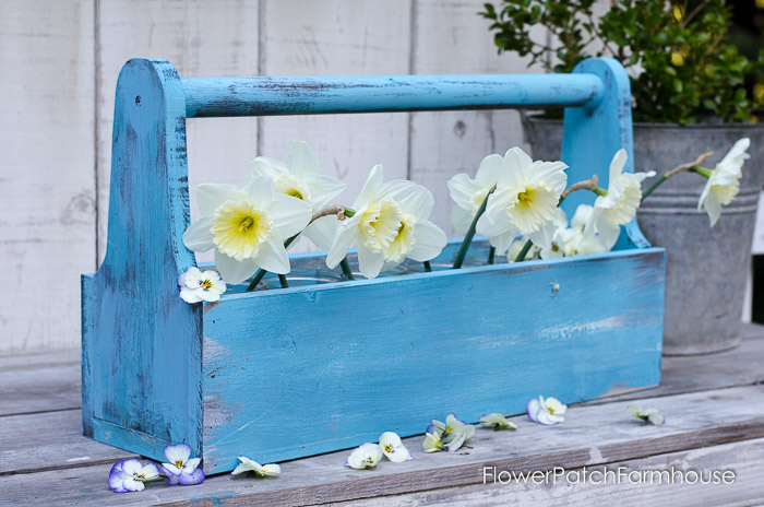 Build a Rustic Toolbox, FlowerPatchFarmhouse.com