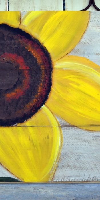 How to paint an easy Sunflower, super fun and simple to do. Paint on inexpensive fence boards for fabulous garden art or hang indoors! 